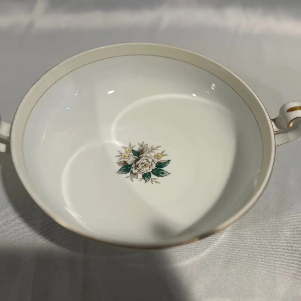Vintage Noritake Handled Porcelain Covered Serving Vegetable Dish Roses
